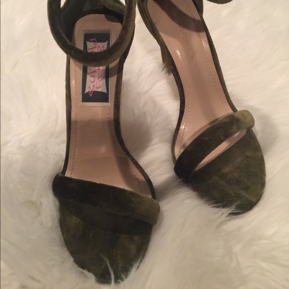 Shoe Republic LA Velvet heels US6.5 - Picture 3 of 5